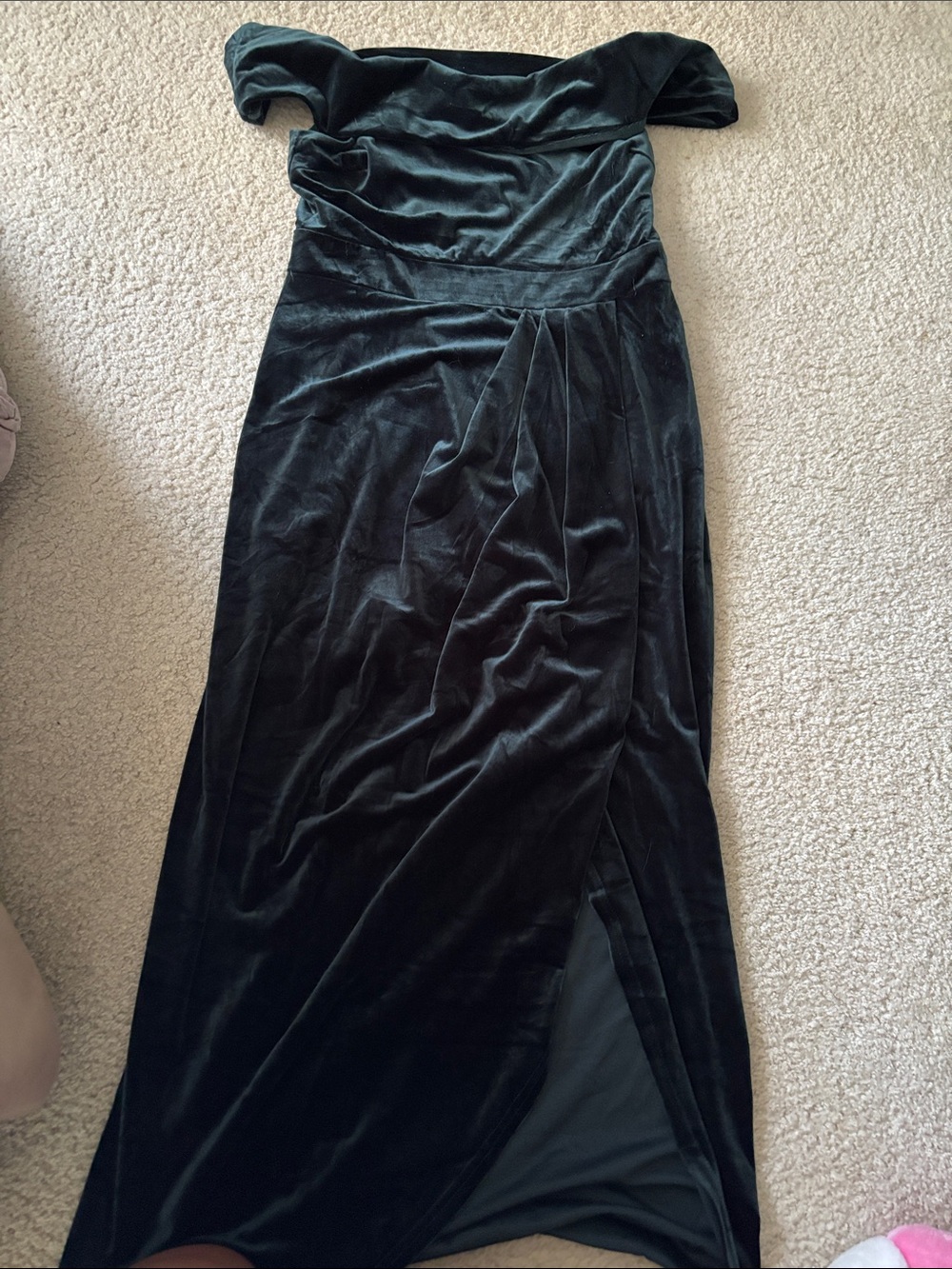 Lulus Velvet Off-Shoulder green Evening Dress